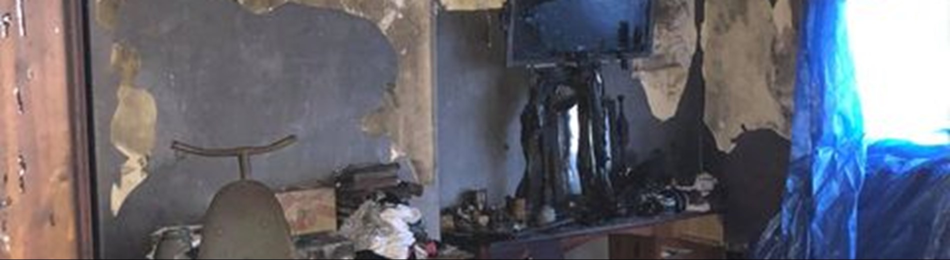 Bedroom mirror sparks house blaze